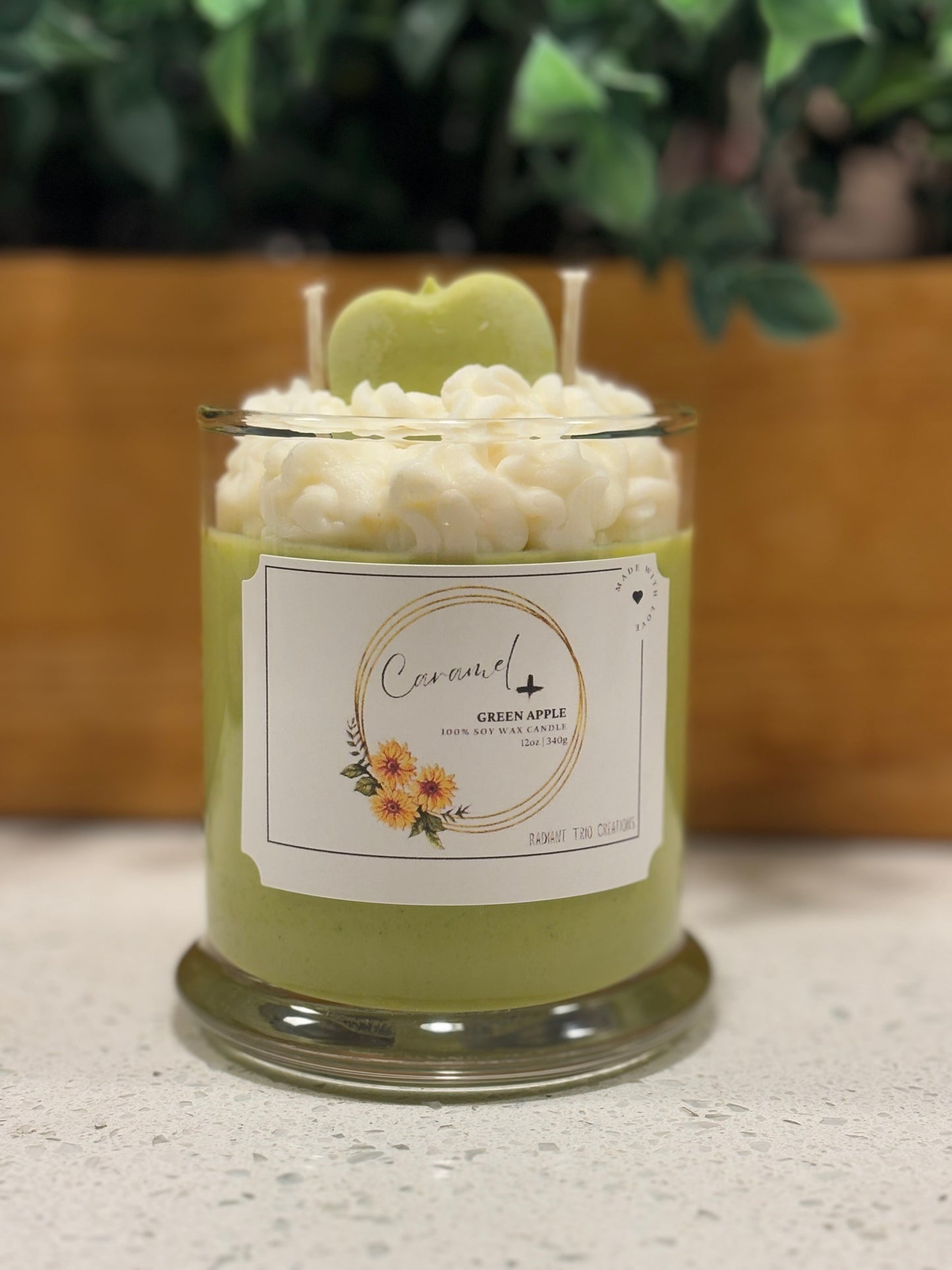 12oz Caramel & Green Apple Candle